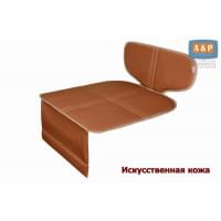 Коврик под детское автокресло-бустер. Искусственная кожа. Цвет: светло-коричневый с бежевой окантовкой.